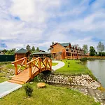 Zarichna Hotel *